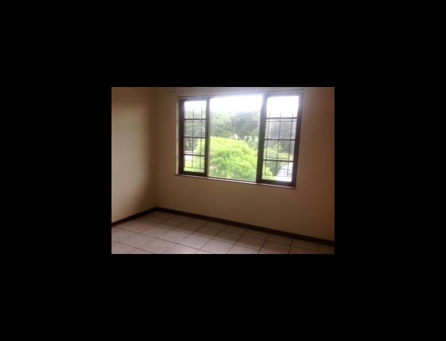 2 BEDROOM FLAT TO LET IN UMTENTWENI